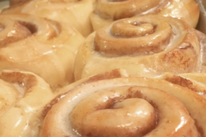 Nancy P's Bakery & Cafe, best cinnamon rolls in Bend Oregon